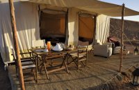 El desierto de Chegaga, en un campamento de lujo